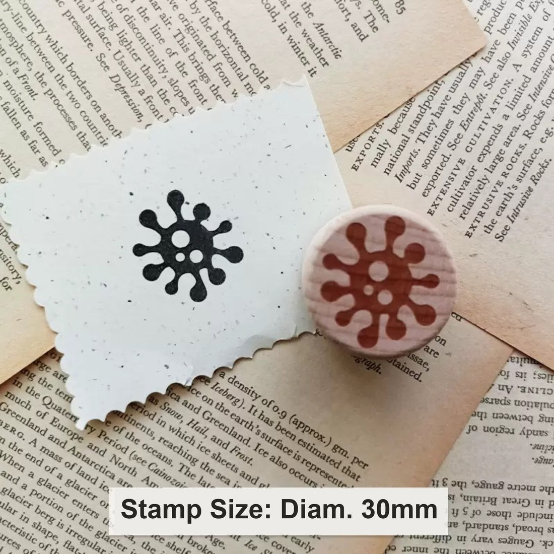 Custom round rubber stamp, 30 mm diameter, beside its stamped impression